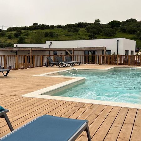 Camping Les Lodges Du Lagon Calvisson Esterno foto